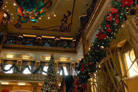 DCL Atrium Lobby Christmas
