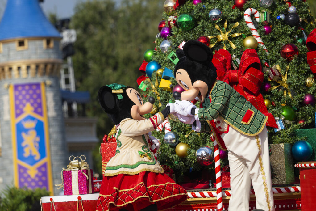 DISNEY PARKS MAGICAL CHRISTMAS DAY PARADE MINNIE MOUSE, MICKEY MOUSE